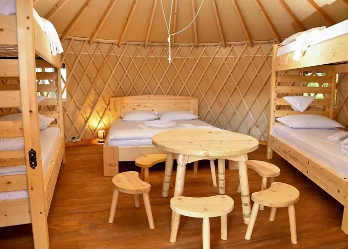 юртов лагер наедно אתר קמפינג Neofit Rilski