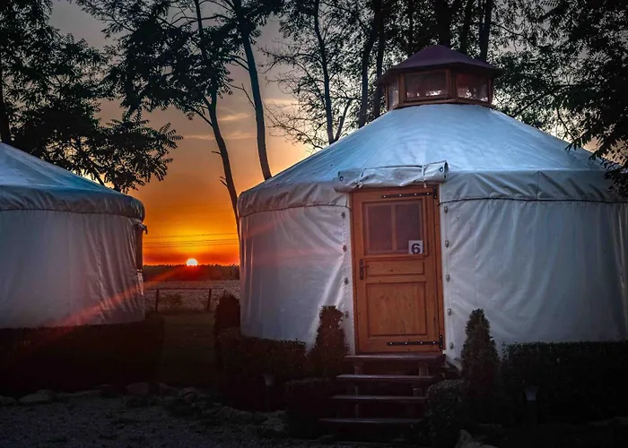 юртов лагер наедно